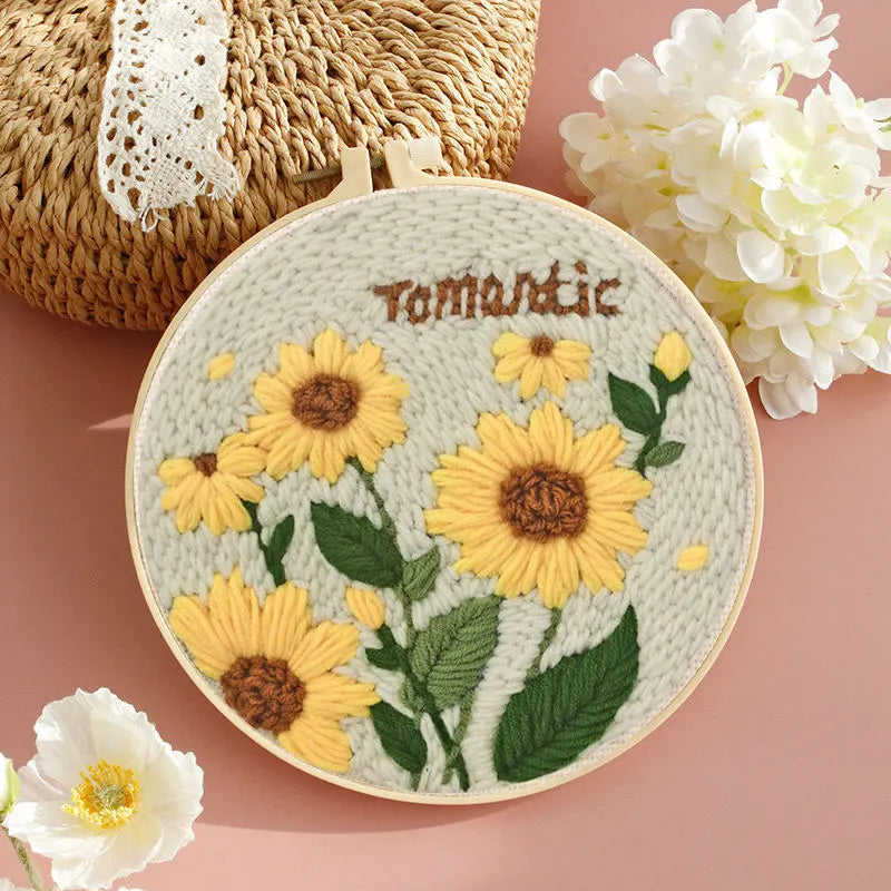 DIY Embroidery Punch Needle Kit for Beginners – Stamped Sunflower Pattern with Fabric, Yarn, Hoop & Wooden Punch Needle