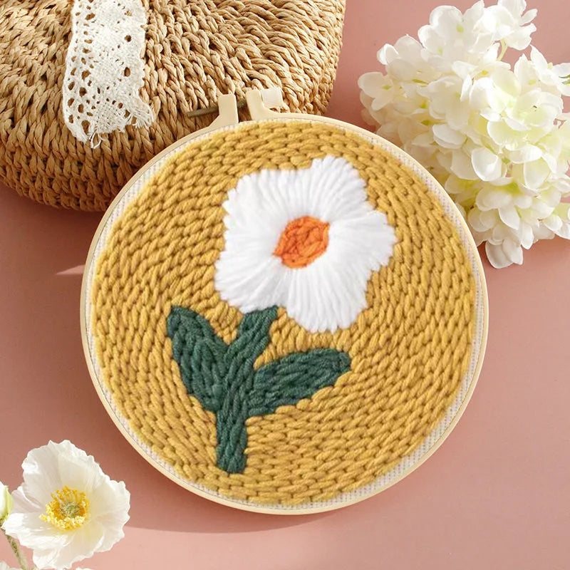 DIY Embroidery Punch Needle Kit for Beginners – Stamped Sunflower Pattern with Fabric, Yarn, Hoop & Wooden Punch Needle