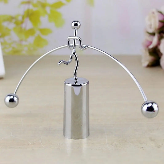 Creative Iron Man Balance Ball Figurine – Tumbler Desk Ornament & Stress Reliever Decoration